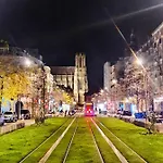 Premium Dans Belle Demeure - Hyper Centre-ville De *