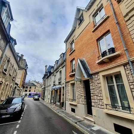 Premium Dans Belle Demeure - Hyper Centre-ville De Apartman