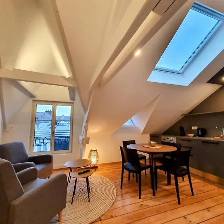 Premium Dans Belle Demeure - Hyper Centre-ville De Appartement *