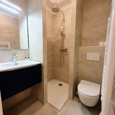 Premium Dans Belle Demeure - Hyper Centre-ville De *