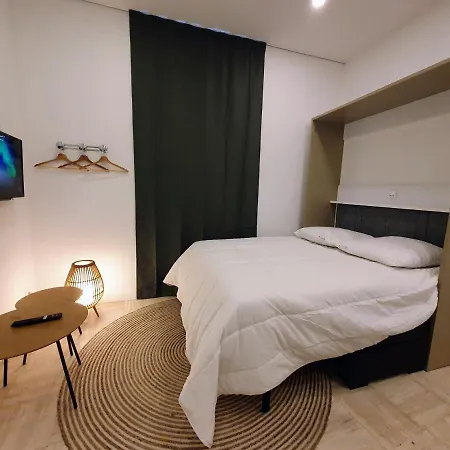 Premium Dans Belle Demeure - Hyper Centre-ville De *