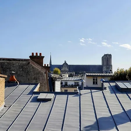 Premium Dans Belle Demeure - Hyper Centre-ville De Reims