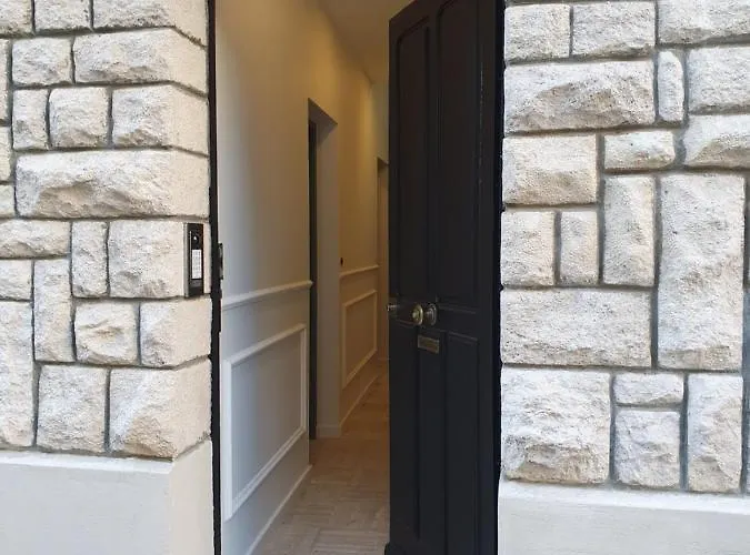 Premium Dans Belle Demeure - Hyper Centre-ville De Apartment