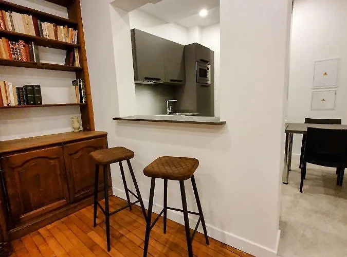 Premium Dans Belle Demeure - Hyper Centre-ville De Apartment *