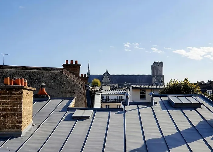 Premium Dans Belle Demeure - Hyper Centre-ville De Reims